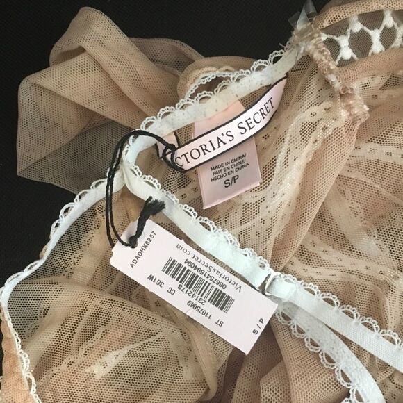 🔥NEW!! VICTORIA SECRET EMBROIDERED TEDDY - Picture 5 of 11